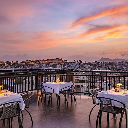 The Mangal View Residency - A Luxury Boutique Business Hotel Udaipur Buitenkant foto