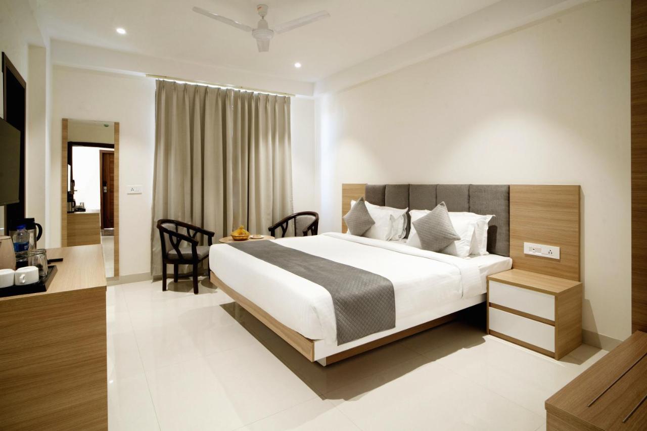 The Mangal View Residency - A Luxury Boutique Business Hotel Udaipur Buitenkant foto