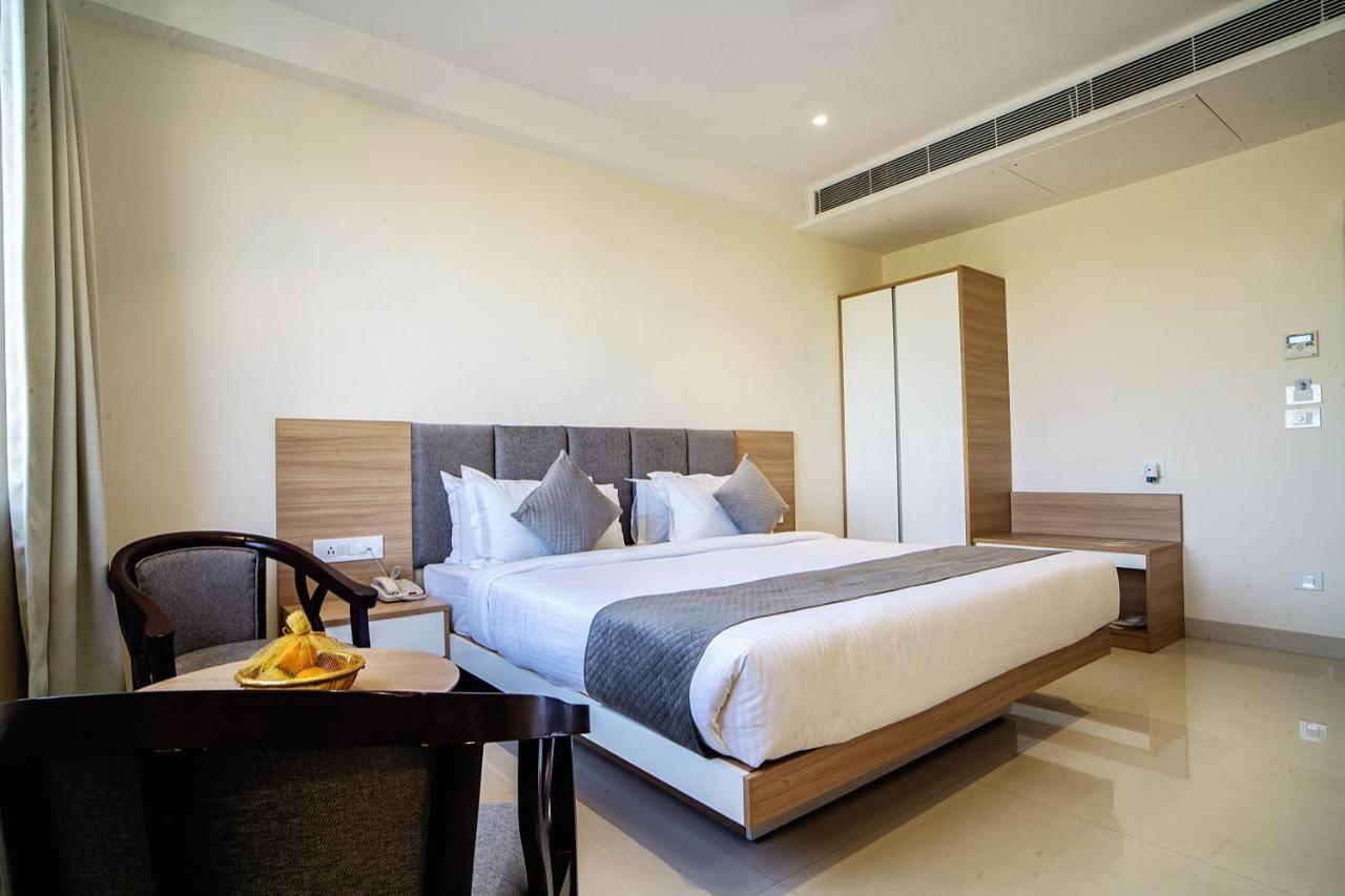 The Mangal View Residency - A Luxury Boutique Business Hotel Udaipur Buitenkant foto