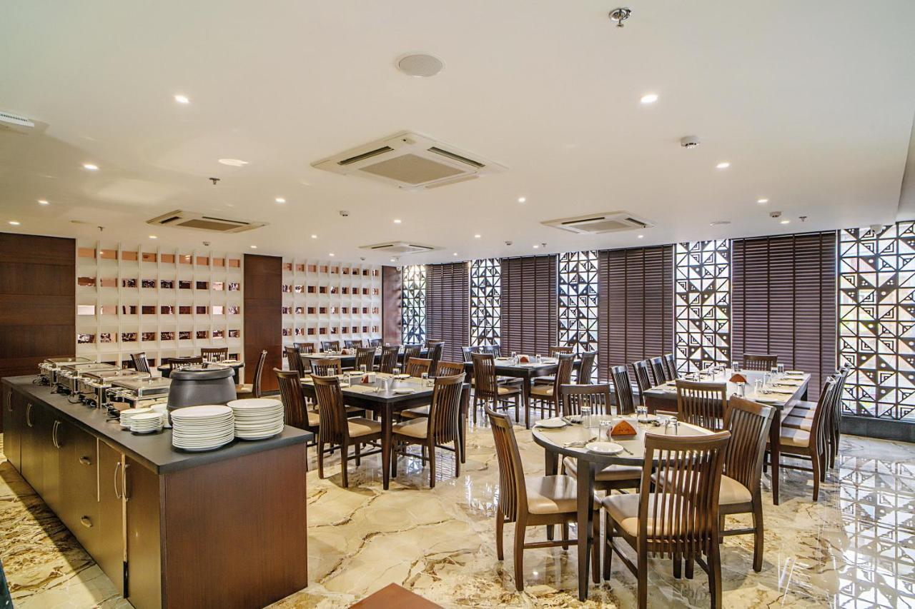 The Mangal View Residency - A Luxury Boutique Business Hotel Udaipur Buitenkant foto