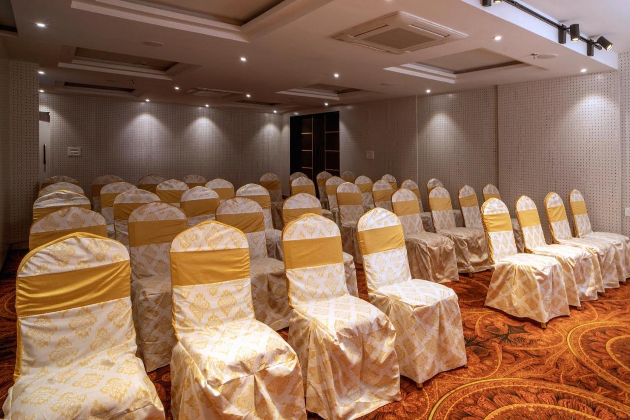 The Mangal View Residency - A Luxury Boutique Business Hotel Udaipur Buitenkant foto