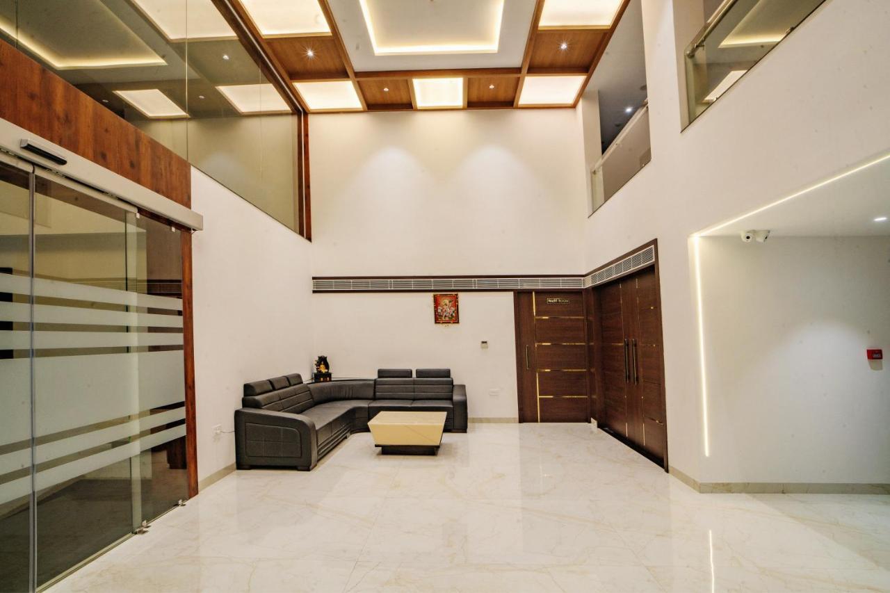 The Mangal View Residency - A Luxury Boutique Business Hotel Udaipur Buitenkant foto