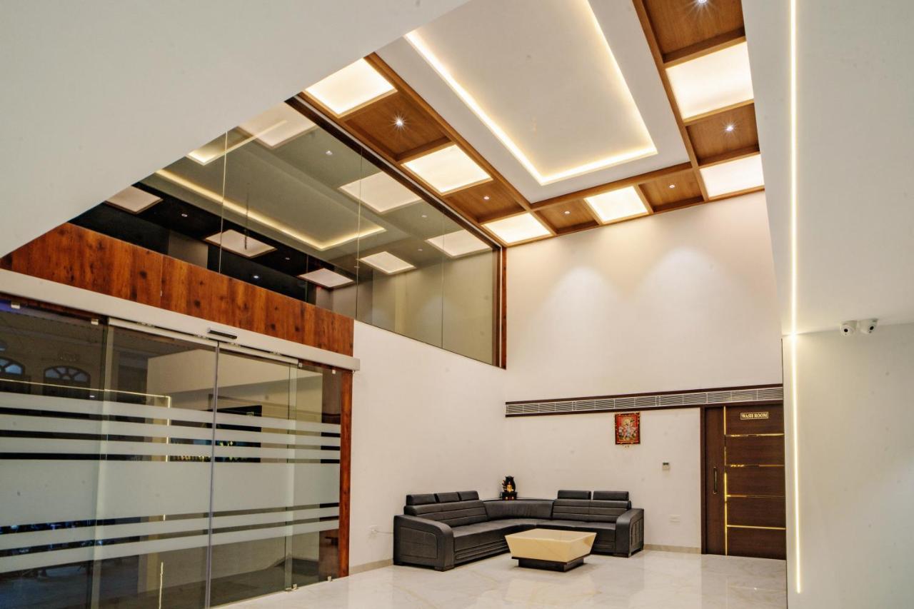 The Mangal View Residency - A Luxury Boutique Business Hotel Udaipur Buitenkant foto