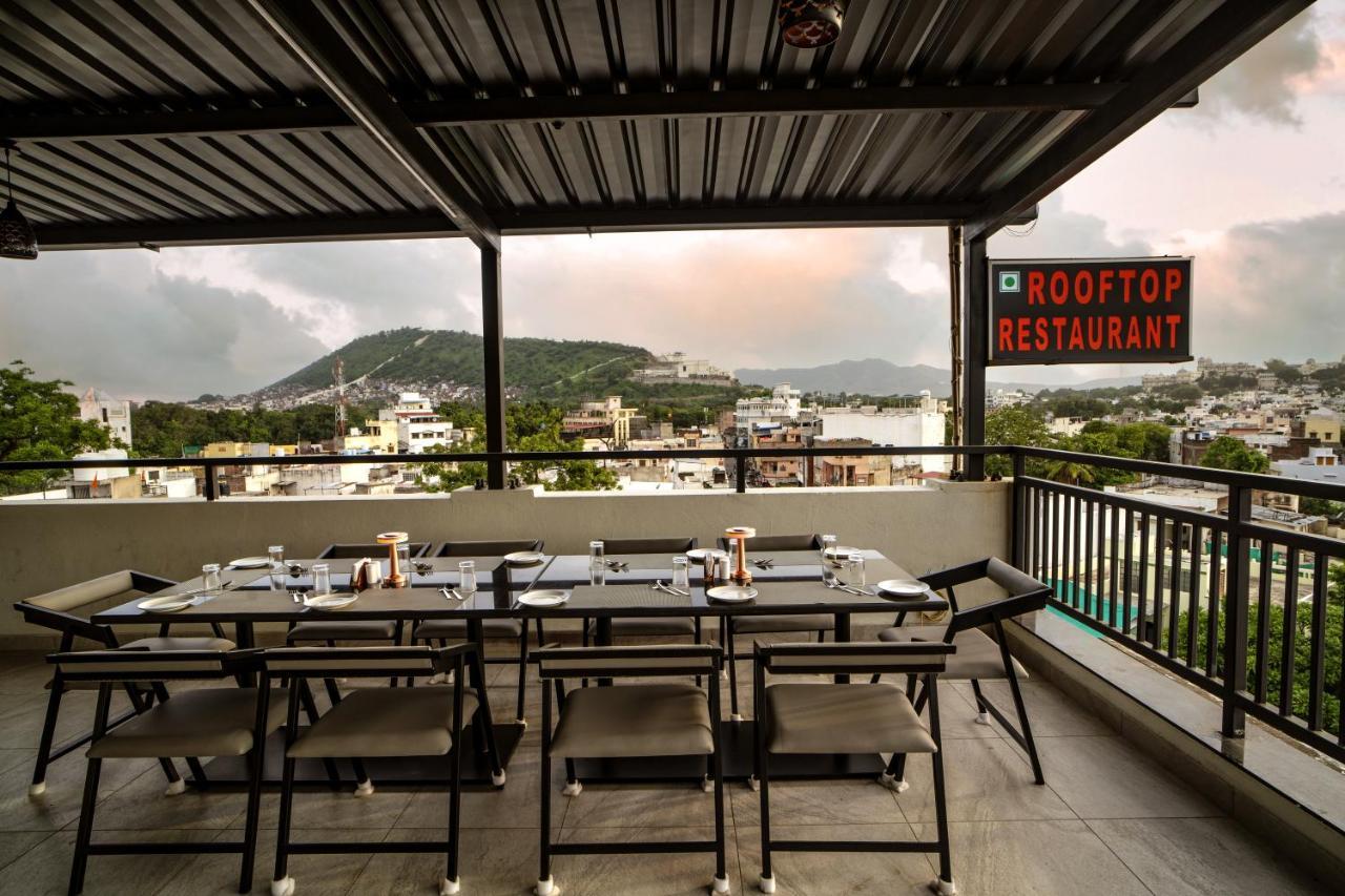 The Mangal View Residency - A Luxury Boutique Business Hotel Udaipur Buitenkant foto